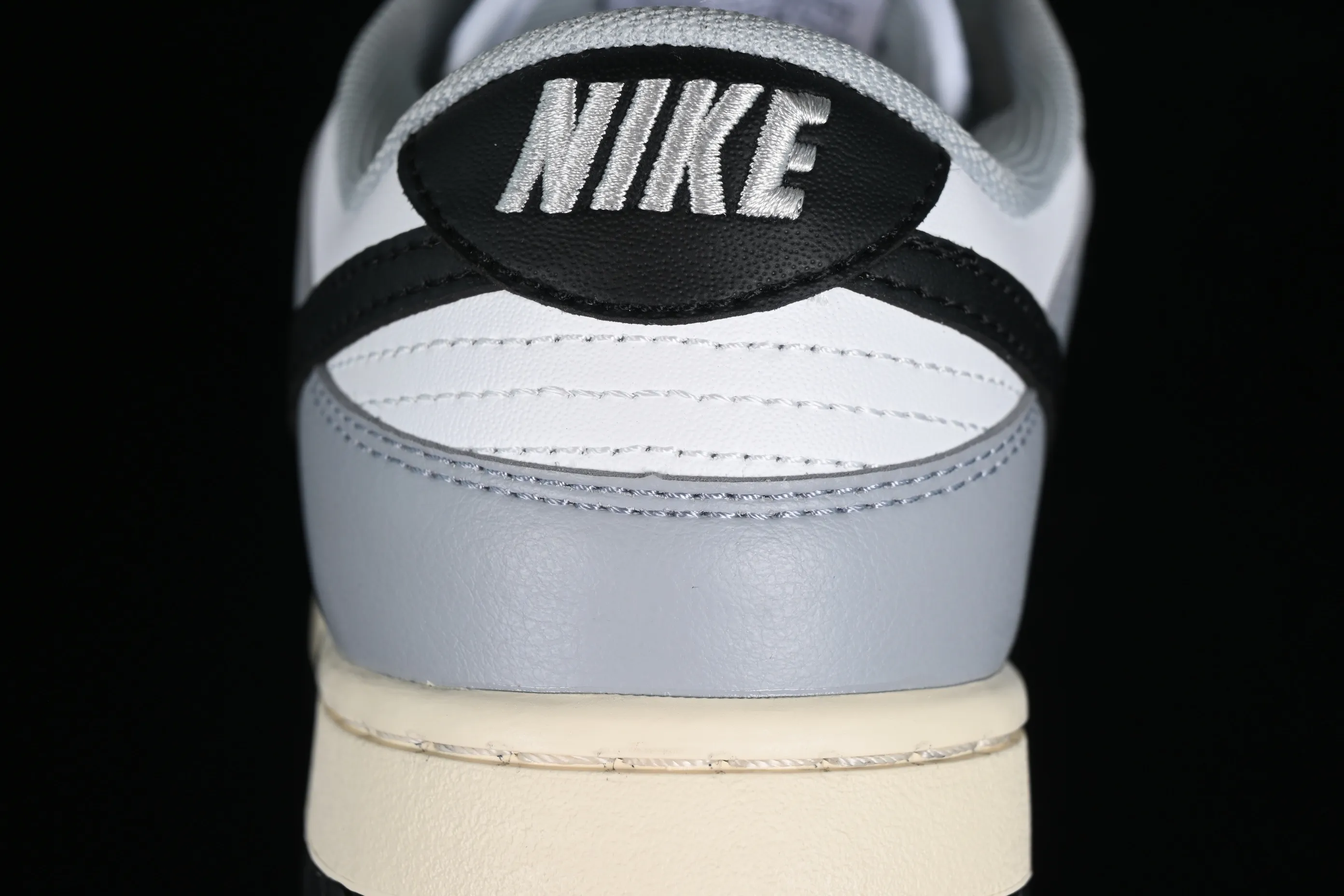 All Categories Nk SB Dunk Series Nk SB Dunk Low Low-top Sneakers Special Price Nk Dunk Low "Light Smoke Grey" White Gray SB Low-top Sports and Leisure Sneakers DD1503-117